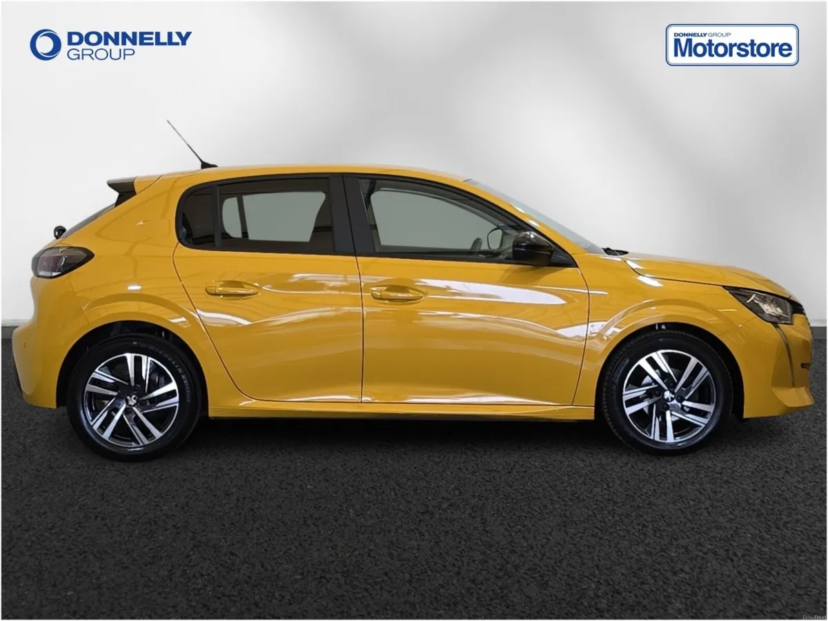 Peugeot 208 Hatchback Active Premium + - Image 3