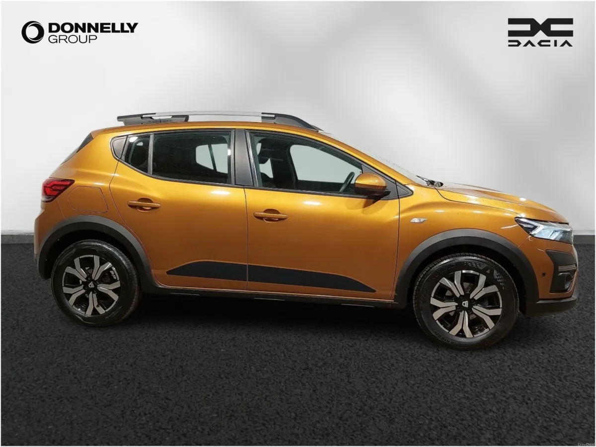 Dacia Sandero Stepway Hatchback Prestige - Image 3