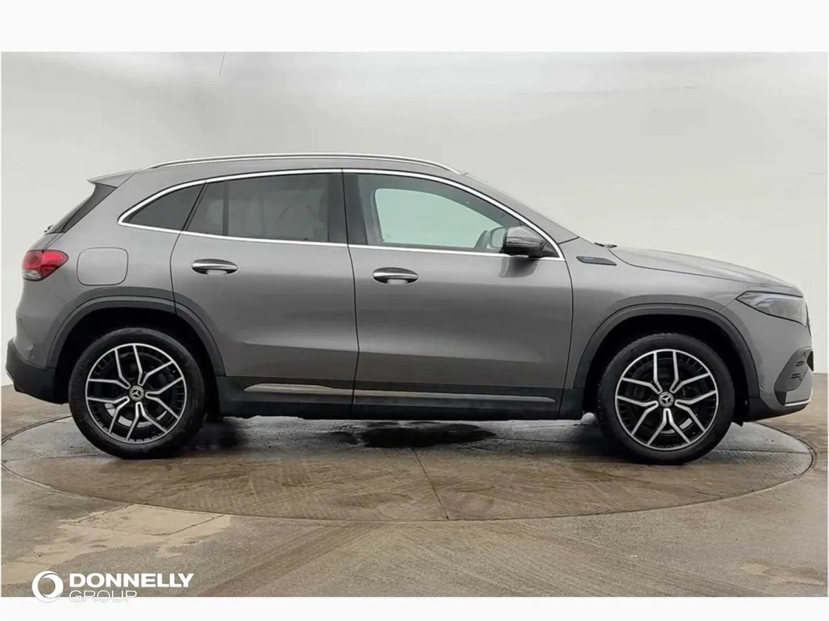 Mercedes-Benz EQA Hatchback AMG Line - Image 4