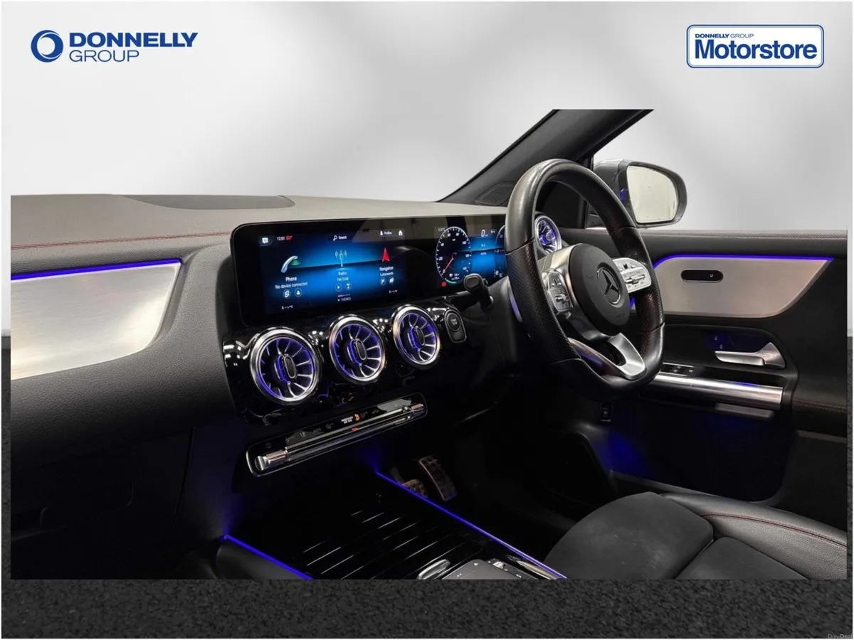 Mercedes-Benz EQA Hatchback AMG Line - Image 2