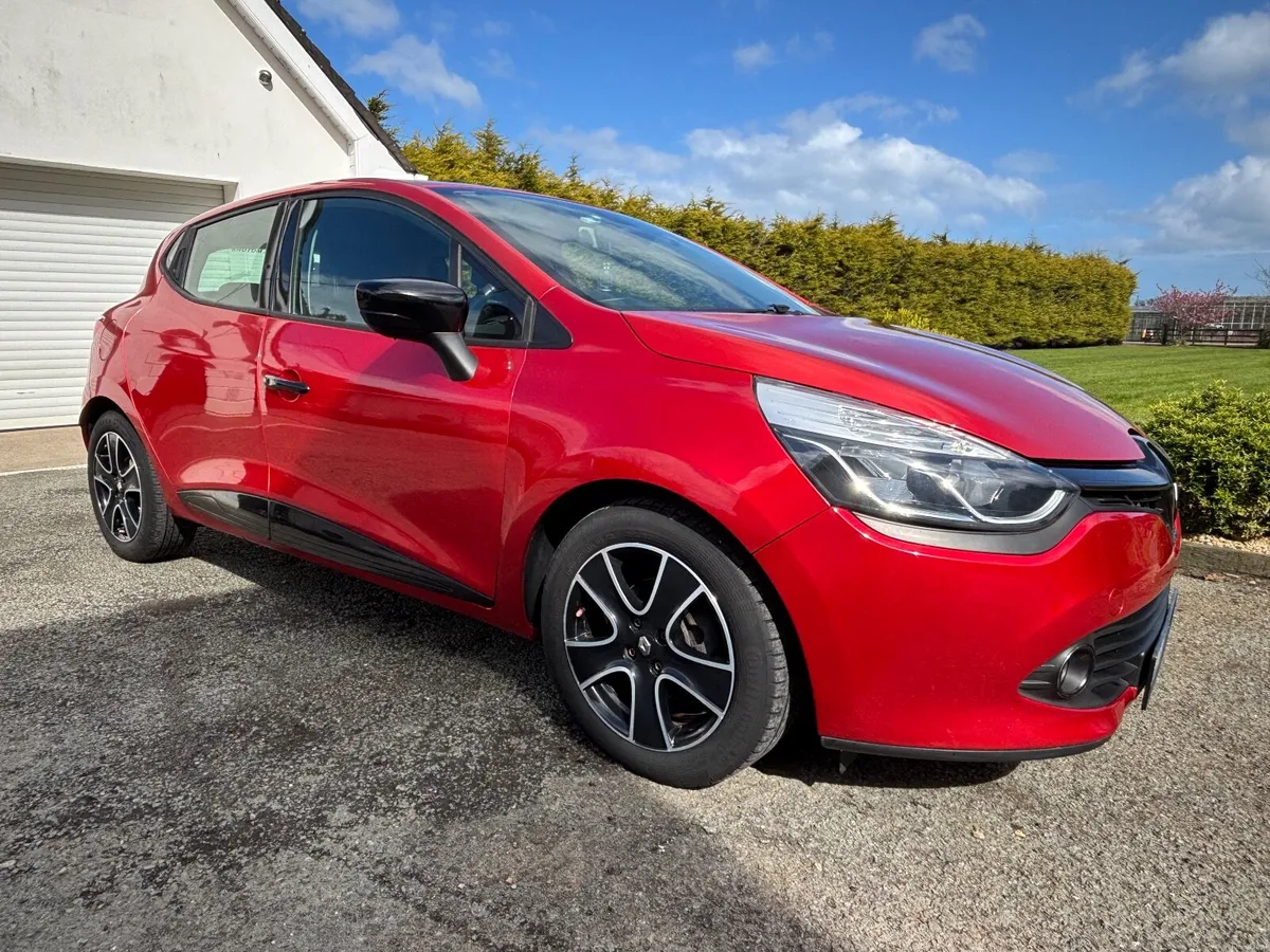 Renault Clio 2016 - Image 1