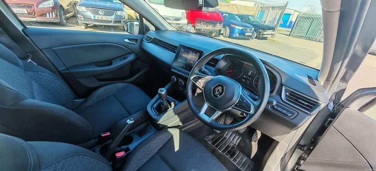 Renault Clio 2023 - Image 4