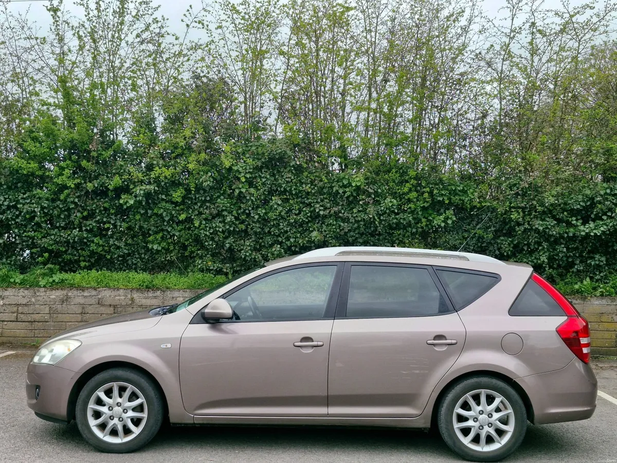 Kia Ceed 2010 - Image 3