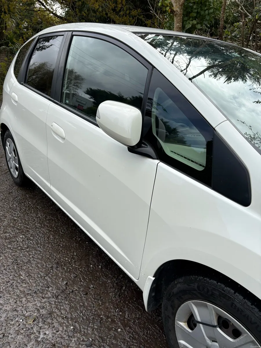Honda fit 20011 - Image 1