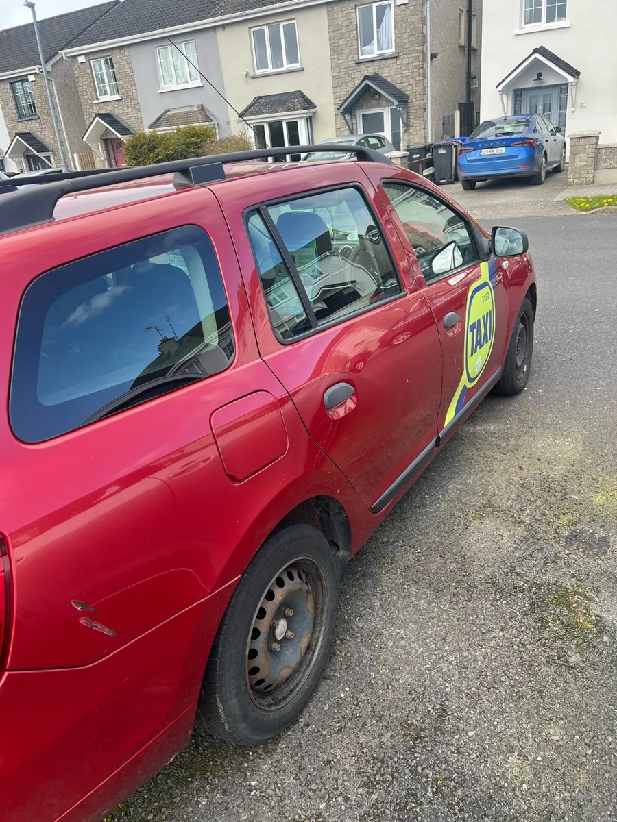 Skoda Logan MCV Taxi - Image 3