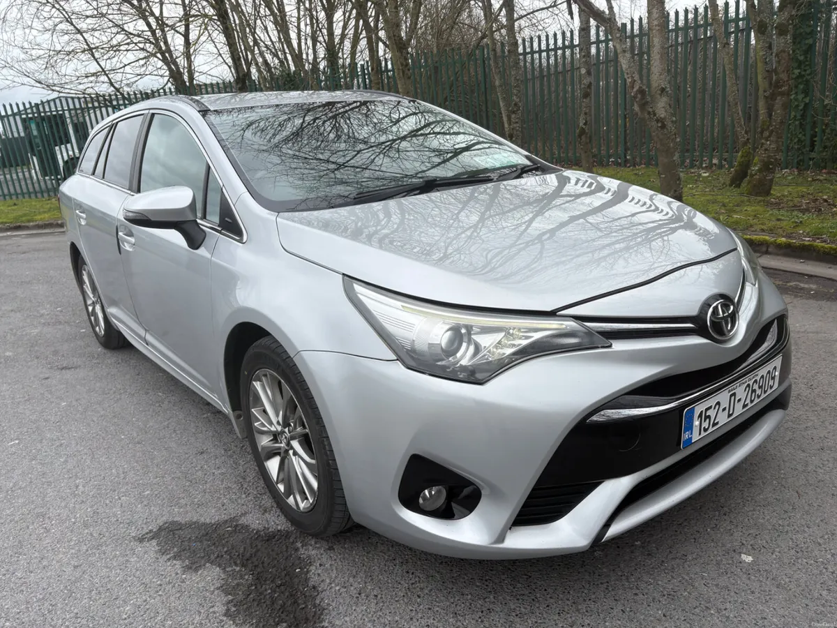 Toyota Avensis 2015 - Image 2