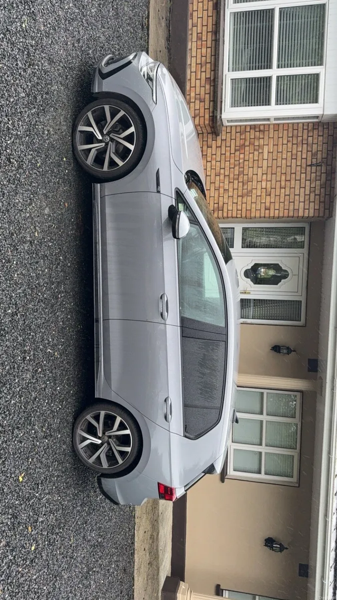 Volkswagen golf - Image 3