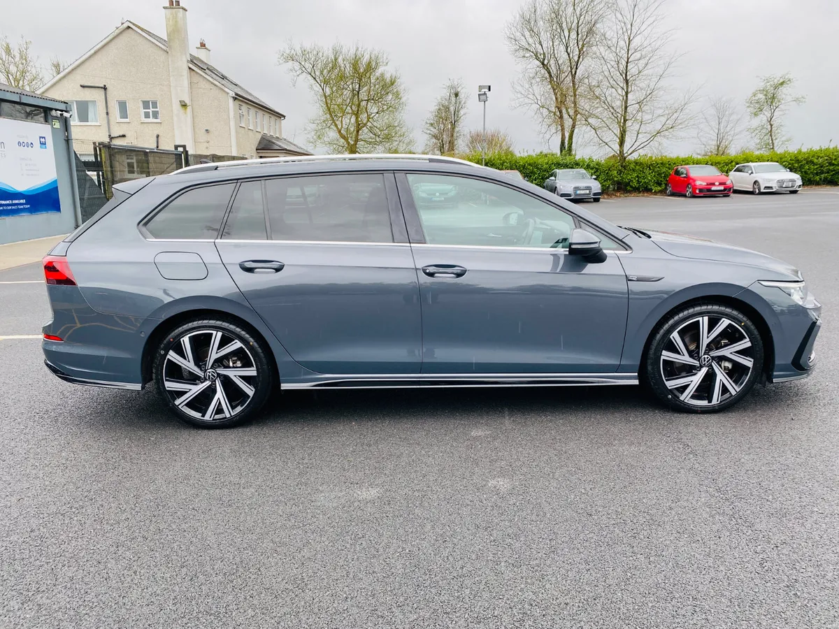 VOLKSWAGEN GOLF ESTATE R-LINE DSG 2.0 TDI 2023 - Image 4