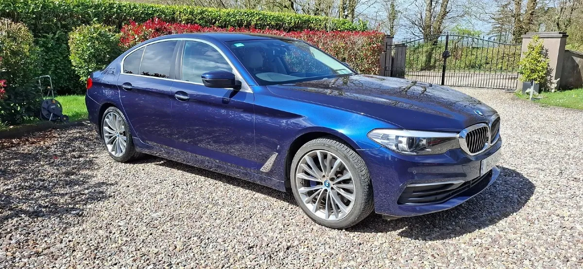 BMW 5-Series 2018 - 530e G30 - Image 1