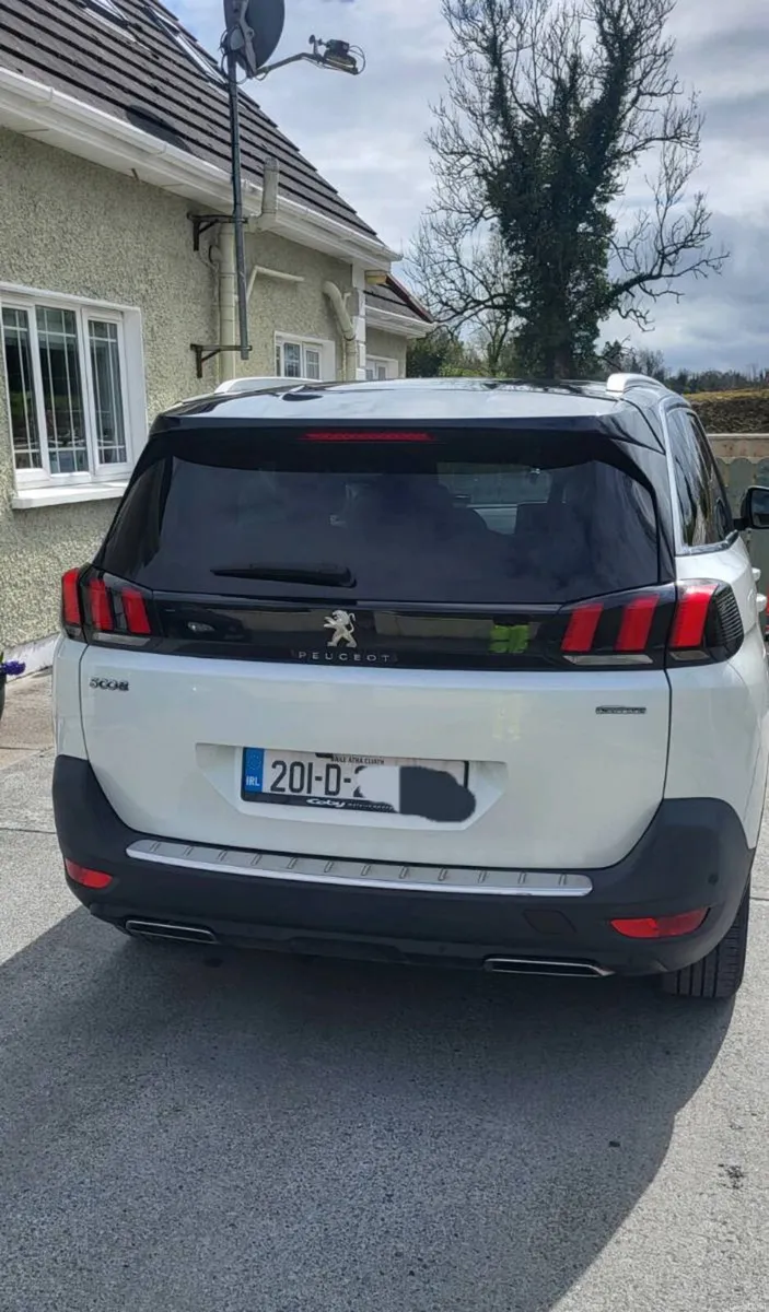 2020 Peugeot 5008 1.5 GT Line Automatic 7 seater - Image 3