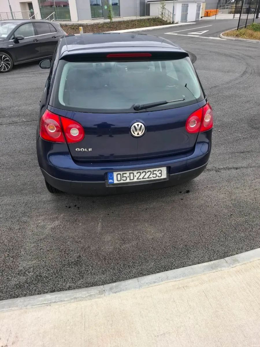 Volkswagen golf - Image 3