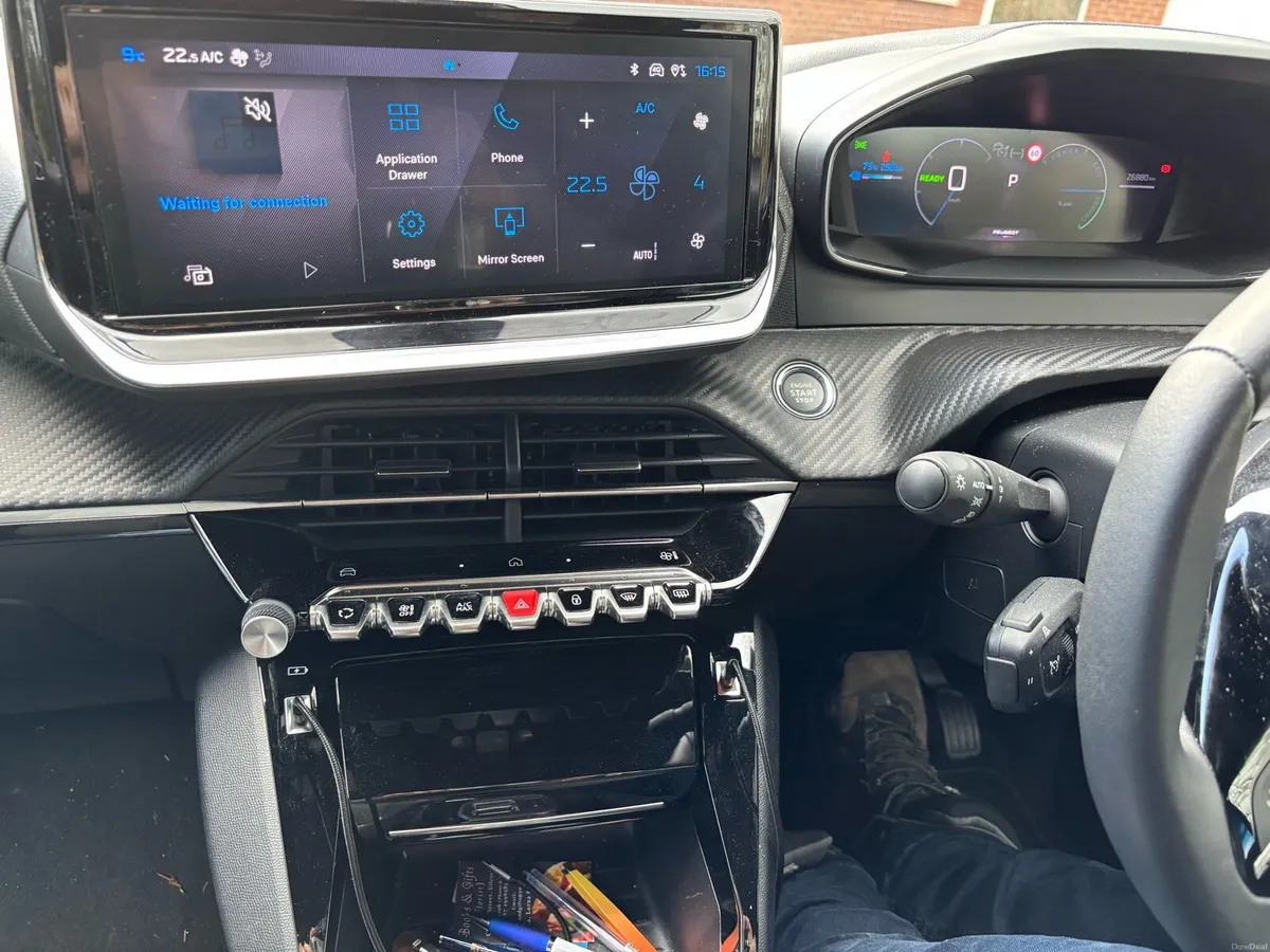 Peugeot e2008 - Image 5