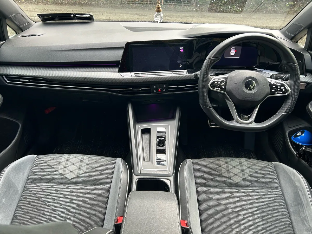 2021 Golf R-Line Automatic 1.5TSI 150BHP HUGE SPEC - Image 4