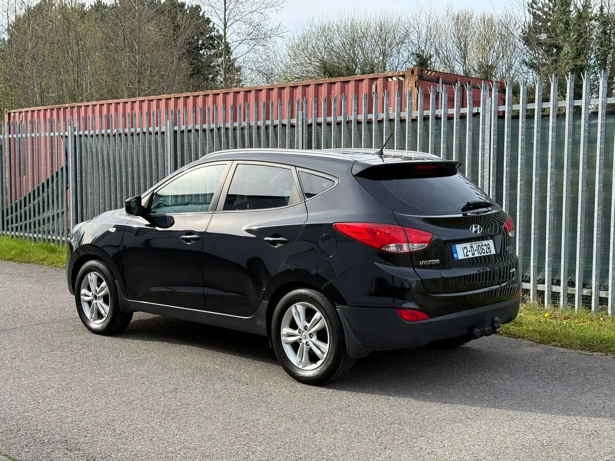 Hyundai ix35 new NCT €4000 4WD - Image 3