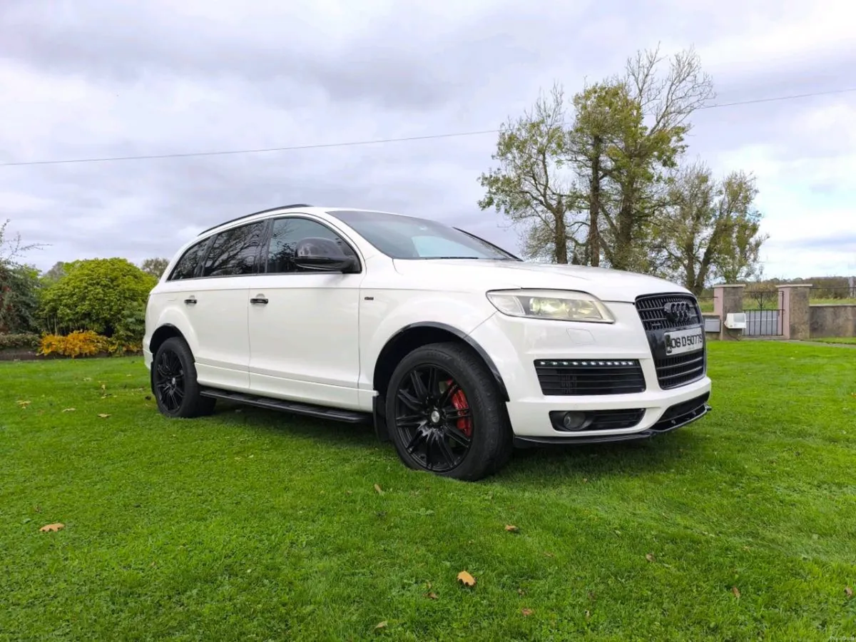 Audi Q7---5seats ---€333 - Image 1