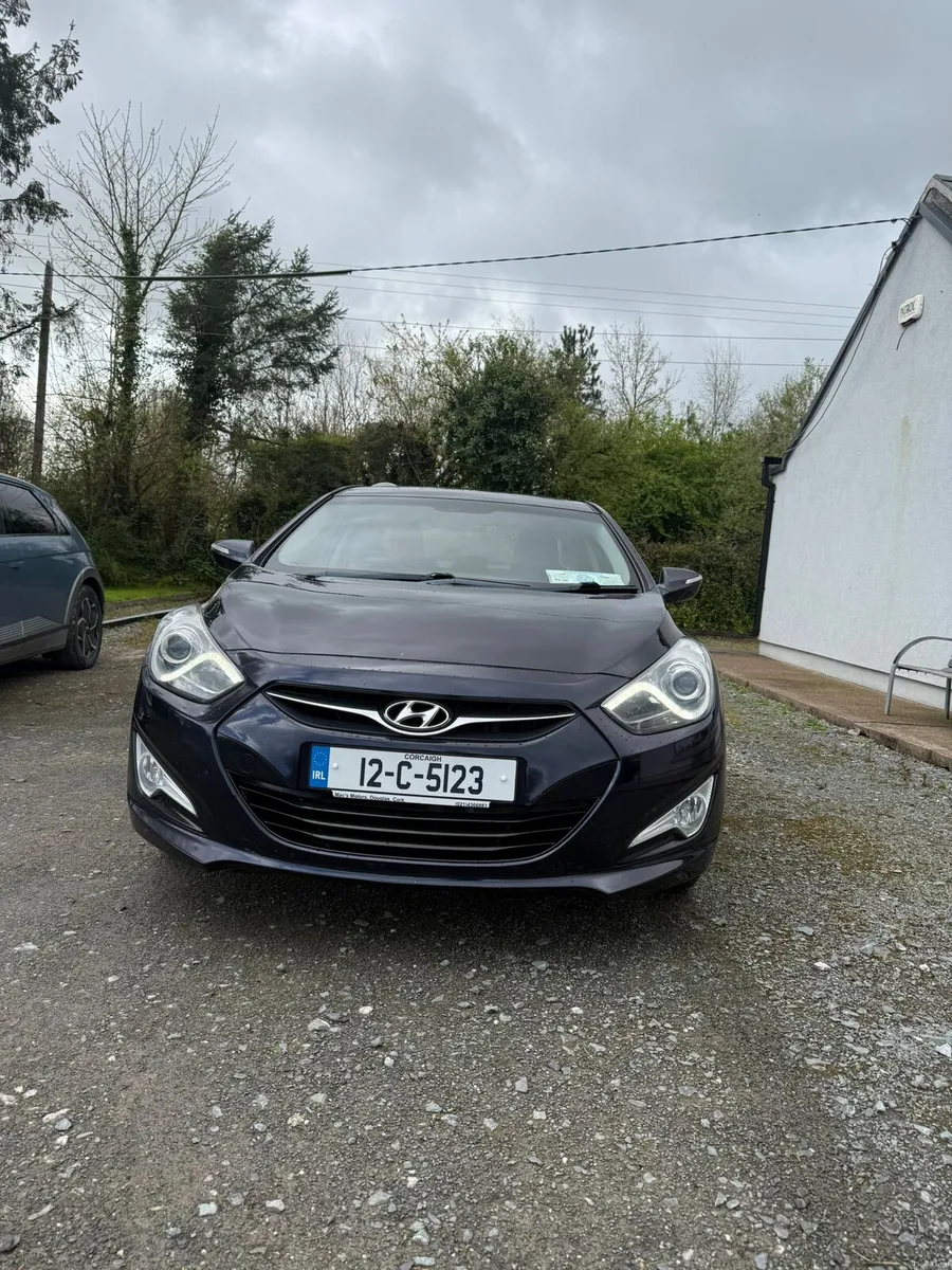 Hyundai i40 Executive Full Hyundai service history - Image 2