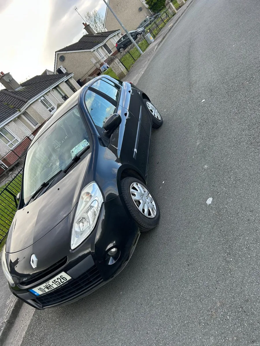 Renault Clio 1400€ - Image 1