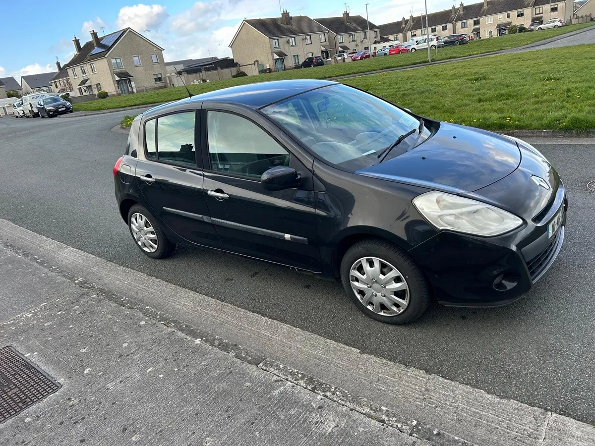 Renault Clio 1400€ - Image 3