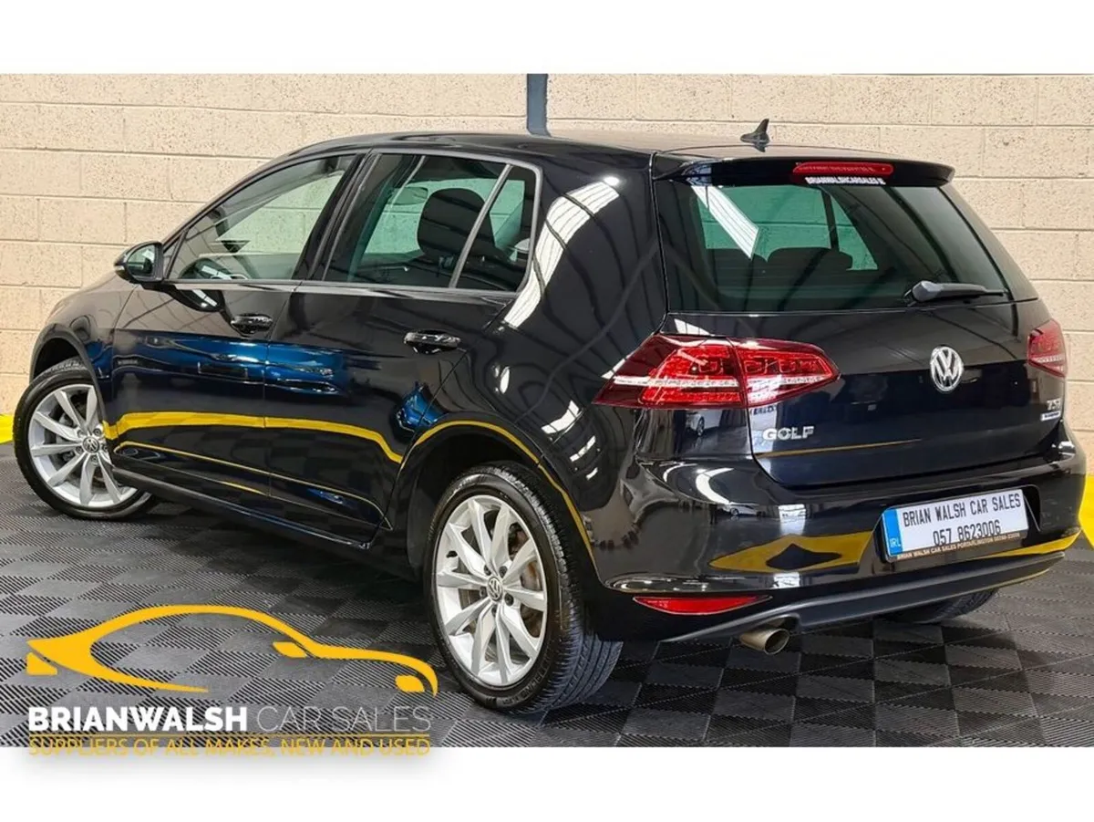 Volkswagen Golf TSI ComfortLine Conect - Image 2