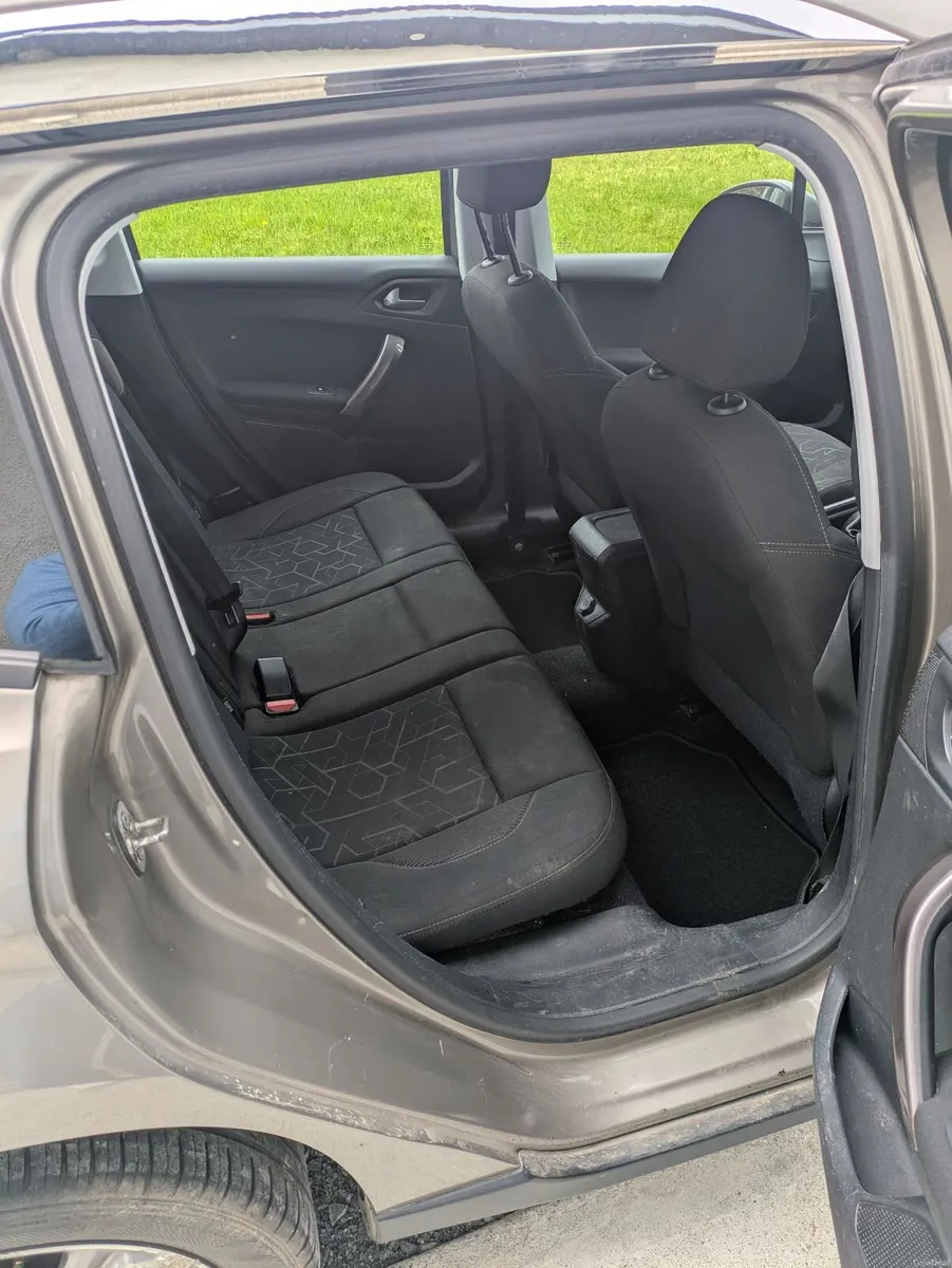 Peugeot 2008 2015 - Image 4