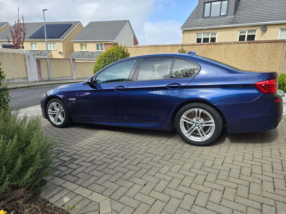 BMW 5-Series 520D M Sport Saloon 2016 - Image 4