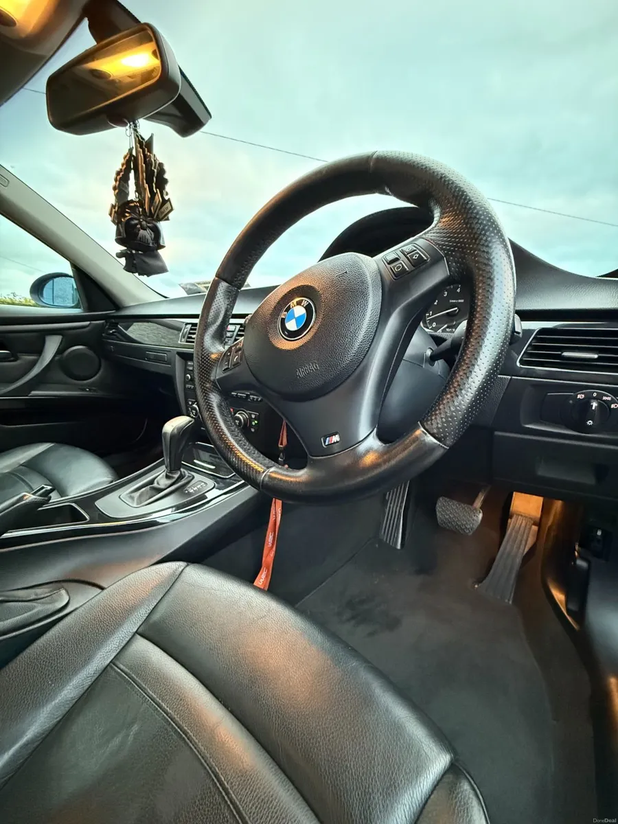 BMW 3-Series 2007 - Image 6