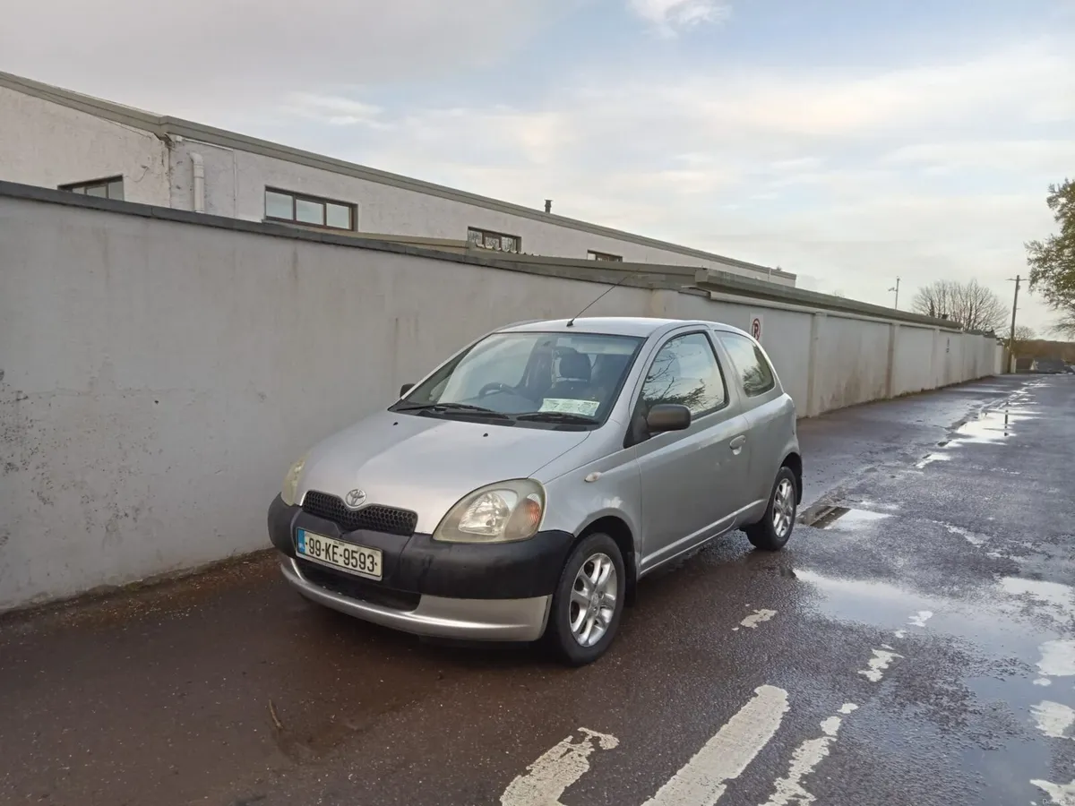 Toyota Yaris - Image 3