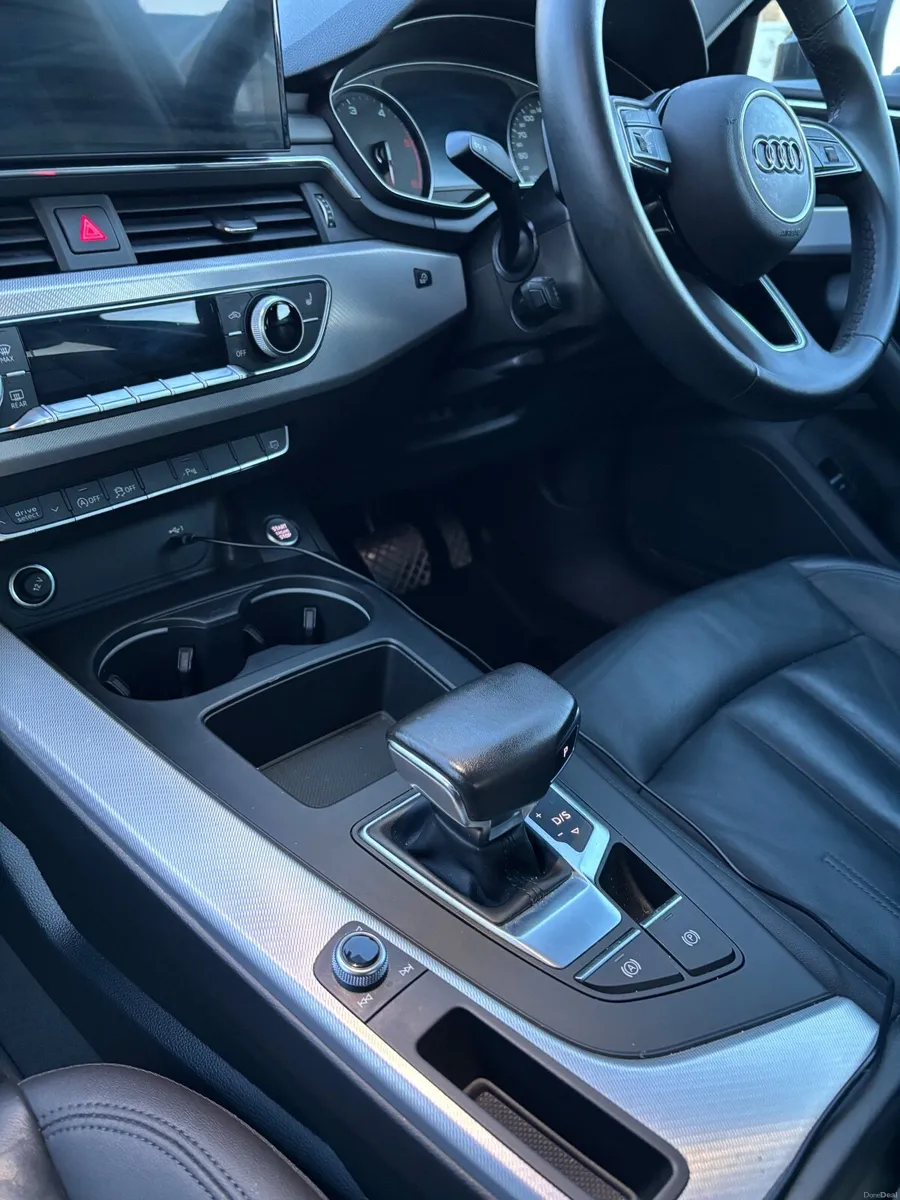 Audi A4 2023 - Image 3