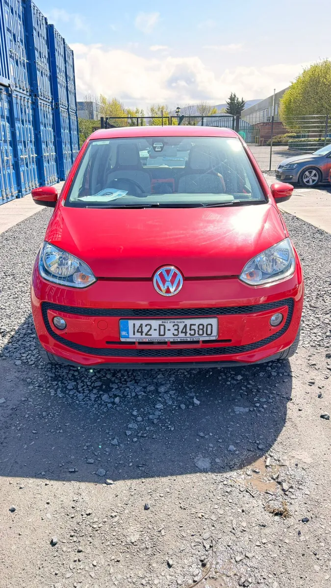 Volkswagen up! 2014 - Image 1
