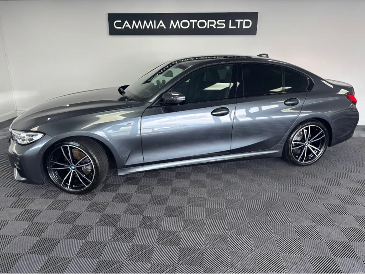 BMW 3-Series BMW 320D X DRIVE M-SPORT AUTO*HEATED - Image 2