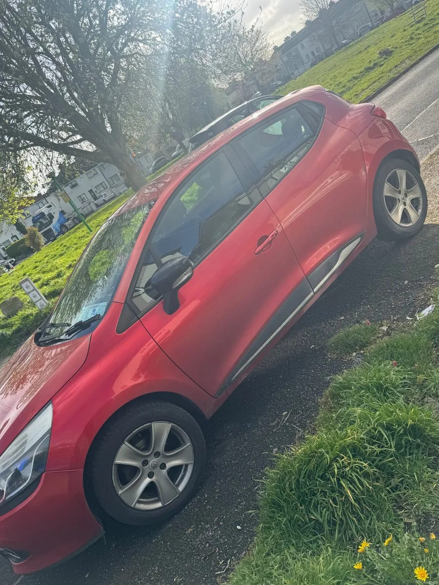 Renault Clio 2013 - Image 1