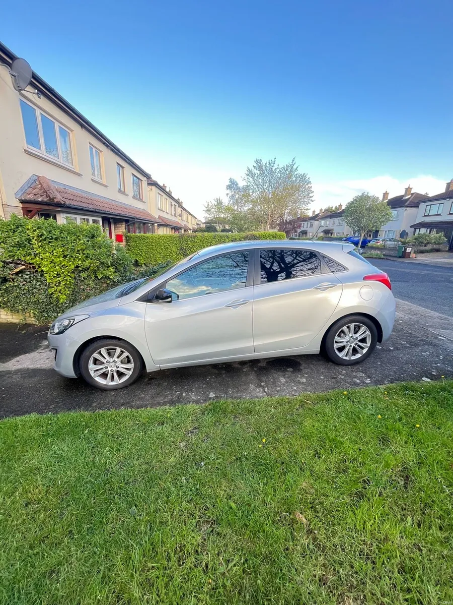 Hyundai i30 2014 82k miles NCT Mar 26 - Image 4