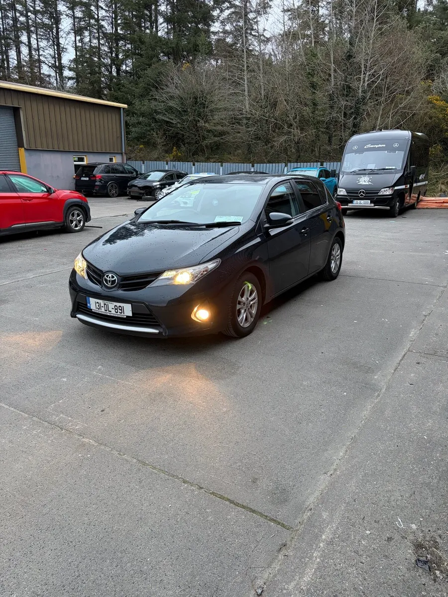 Toyota Auris - Image 2