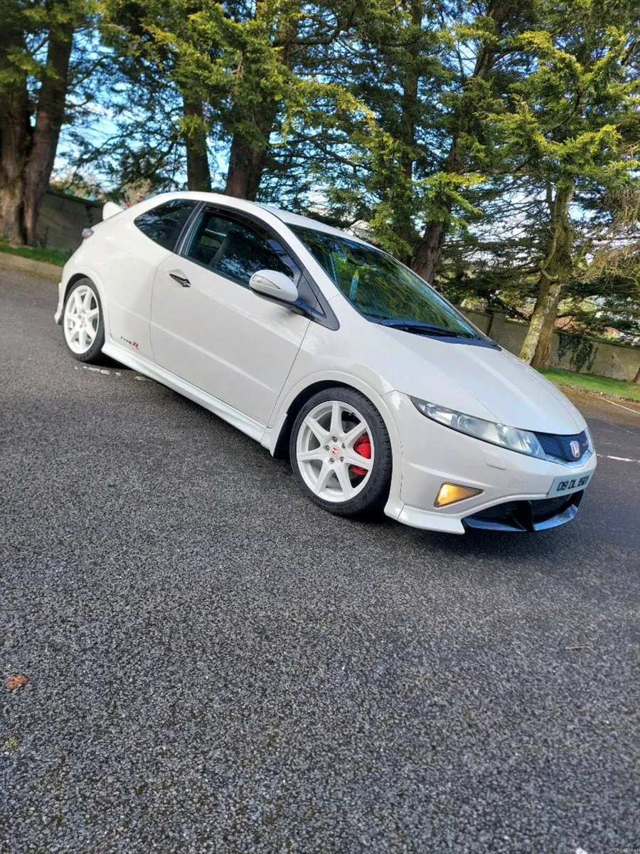 Honda civic Type R championship white - Image 2