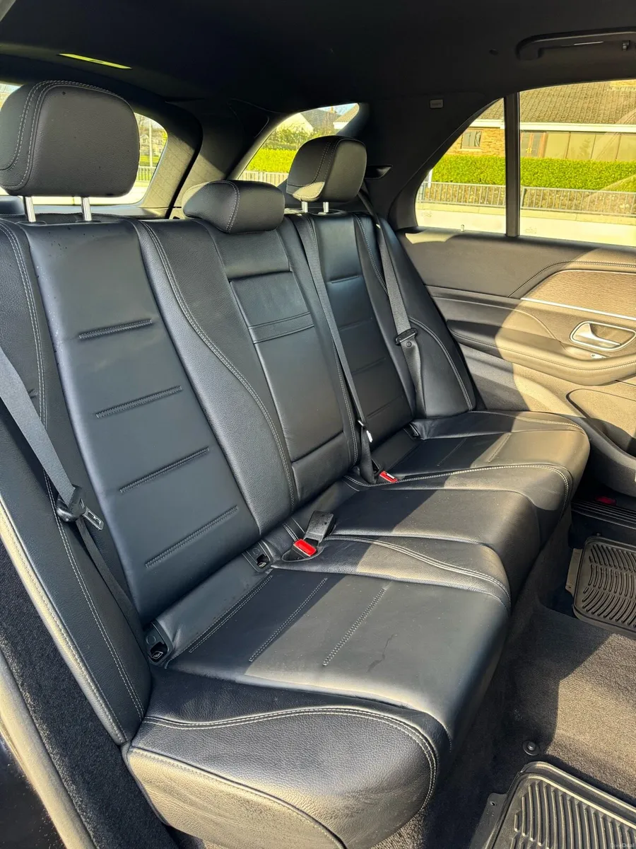 Mercedes-Benz GLE 350de 4Matic AMG Line Premium - Image 5