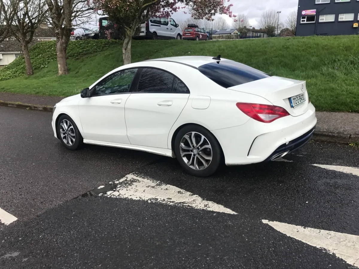 Mercedes-Benz CLA 180 D AMG SPORT 4DR AUTO - Image 3