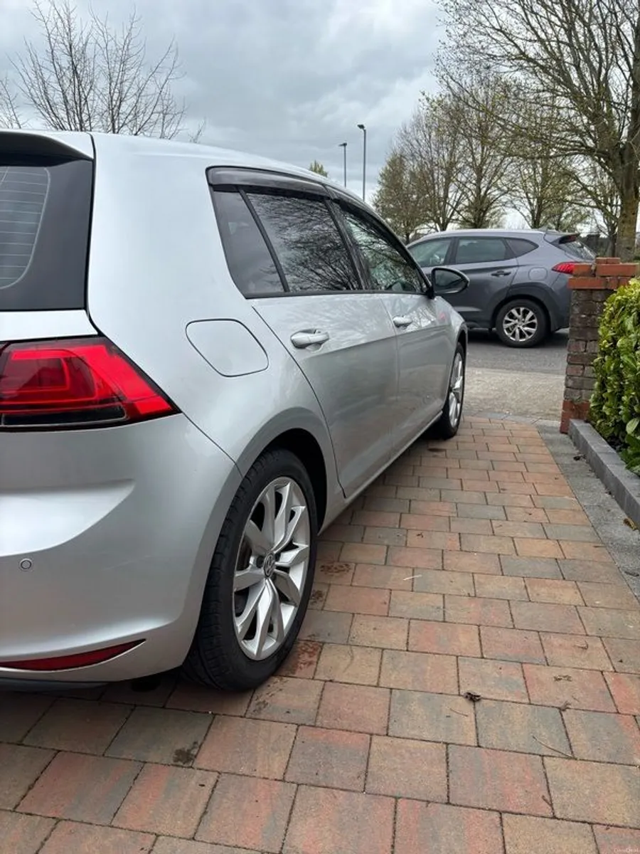 2014 Volkswagen Golf - Highline Spec - Image 4