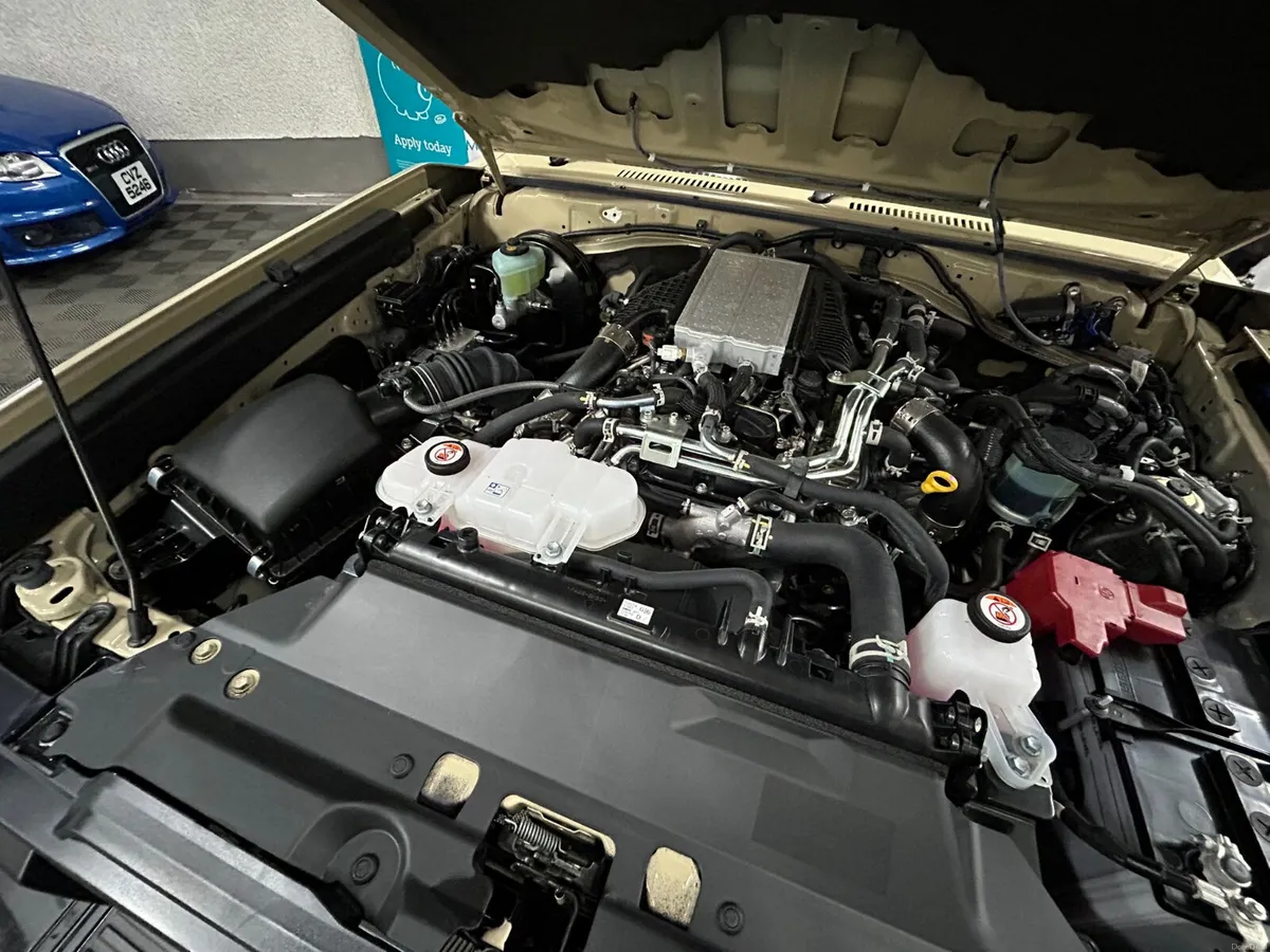2025 TOYOTA LAND CRUISER 70 SERIES 2.8 D4D AUTO - Image 2