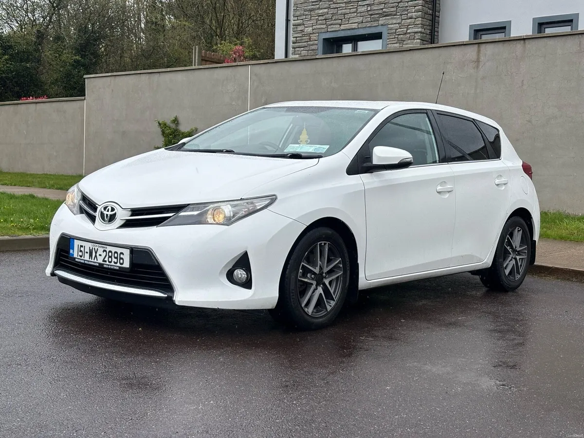 2015 TOYOTA AURIS TAX & NCT 147K - Image 3
