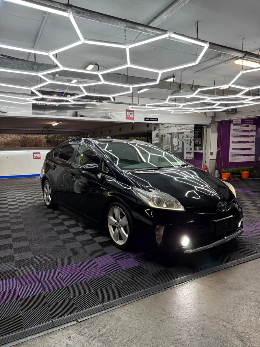 2012 Toyota Prius 1.8 Hybrid - VERY HIGH SPEC - Image 1