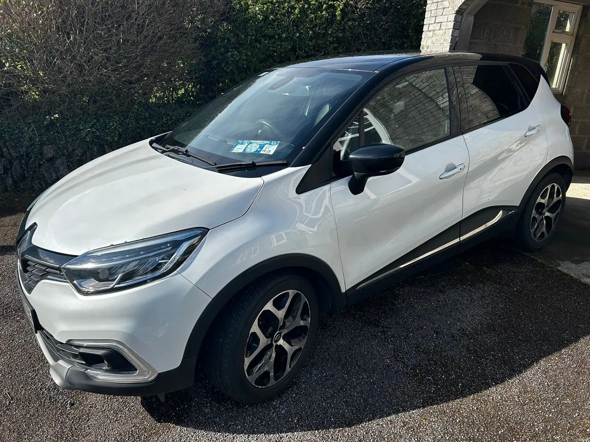 Renault Captur Genuine Super Low Mileage - Image 2