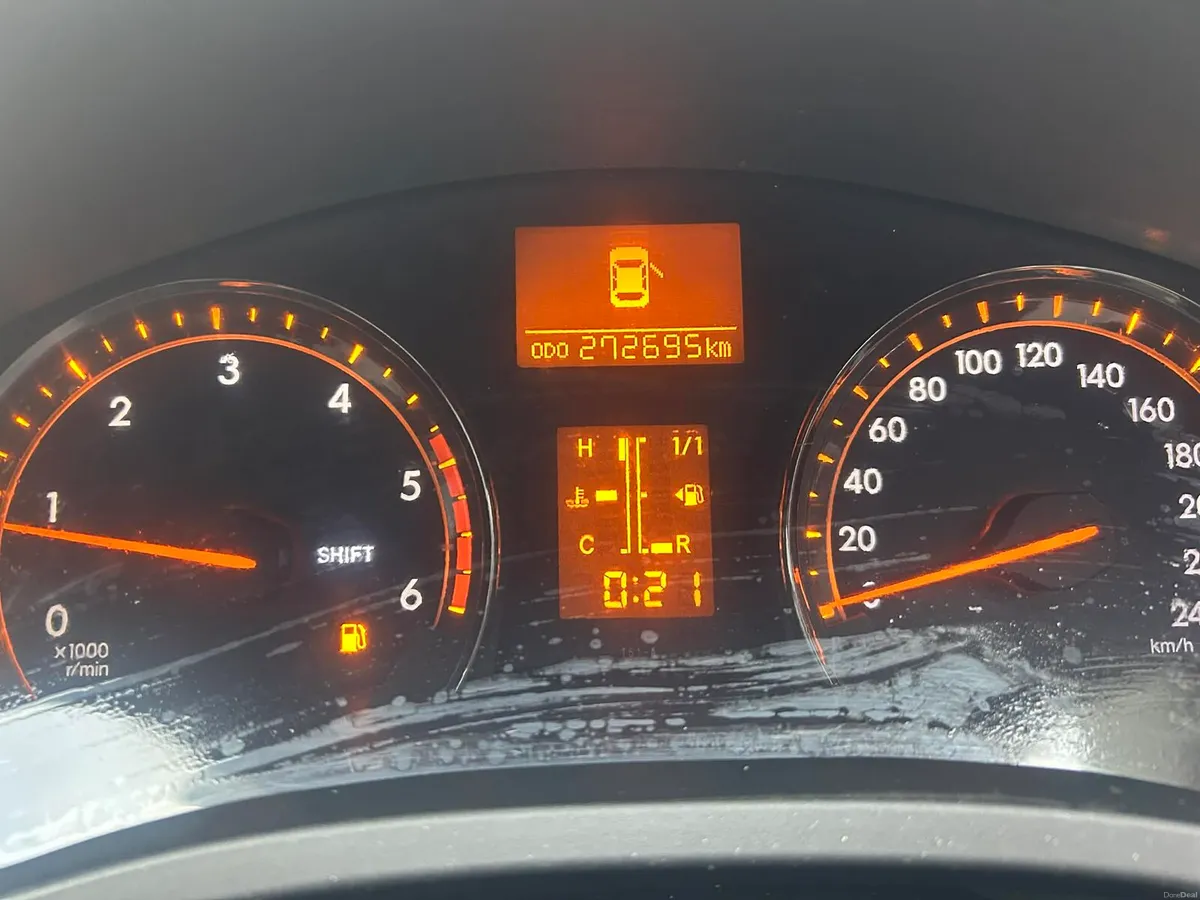 Toyota avensis - Image 4