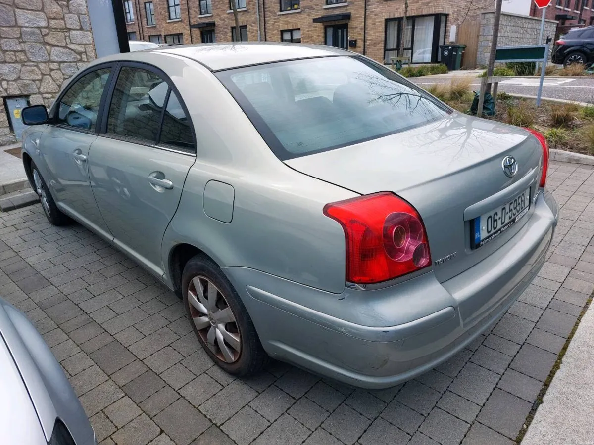 Toyota avensis 1.6 petrol - Image 3