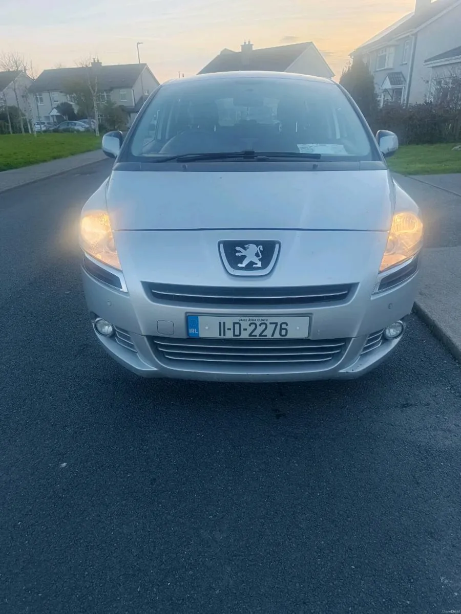 Peugeot 5008 - Image 1