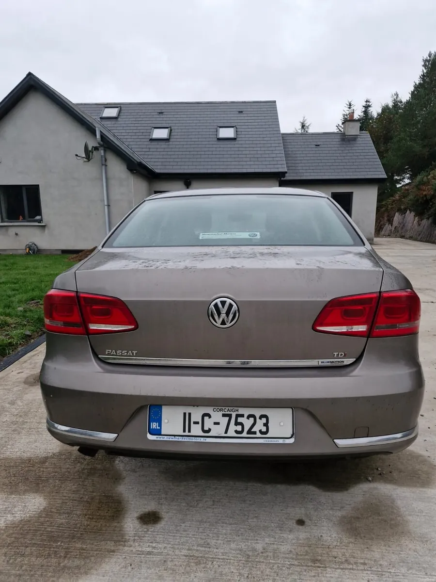 Volkswagen Passat - Image 3