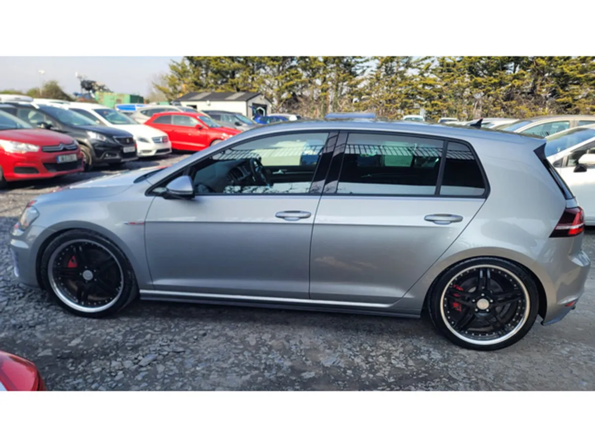 Volkswagen Golf GTI2.0L  AUTOMATIC  Fresh Import ( - Image 4