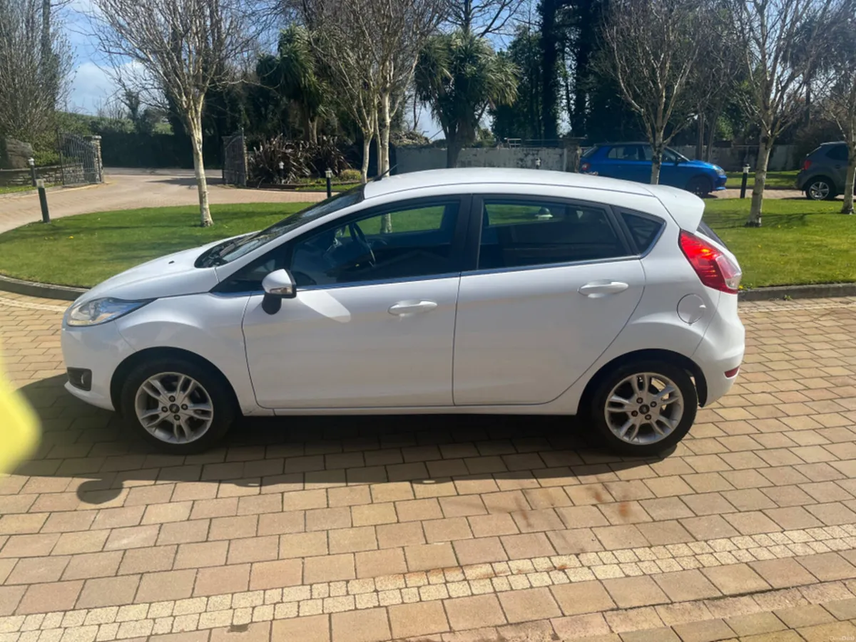 Ford Fiesta ZETEC - Image 3