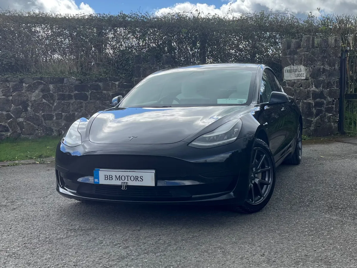 Tesla Model 3 Standard Range Plus - Image 4