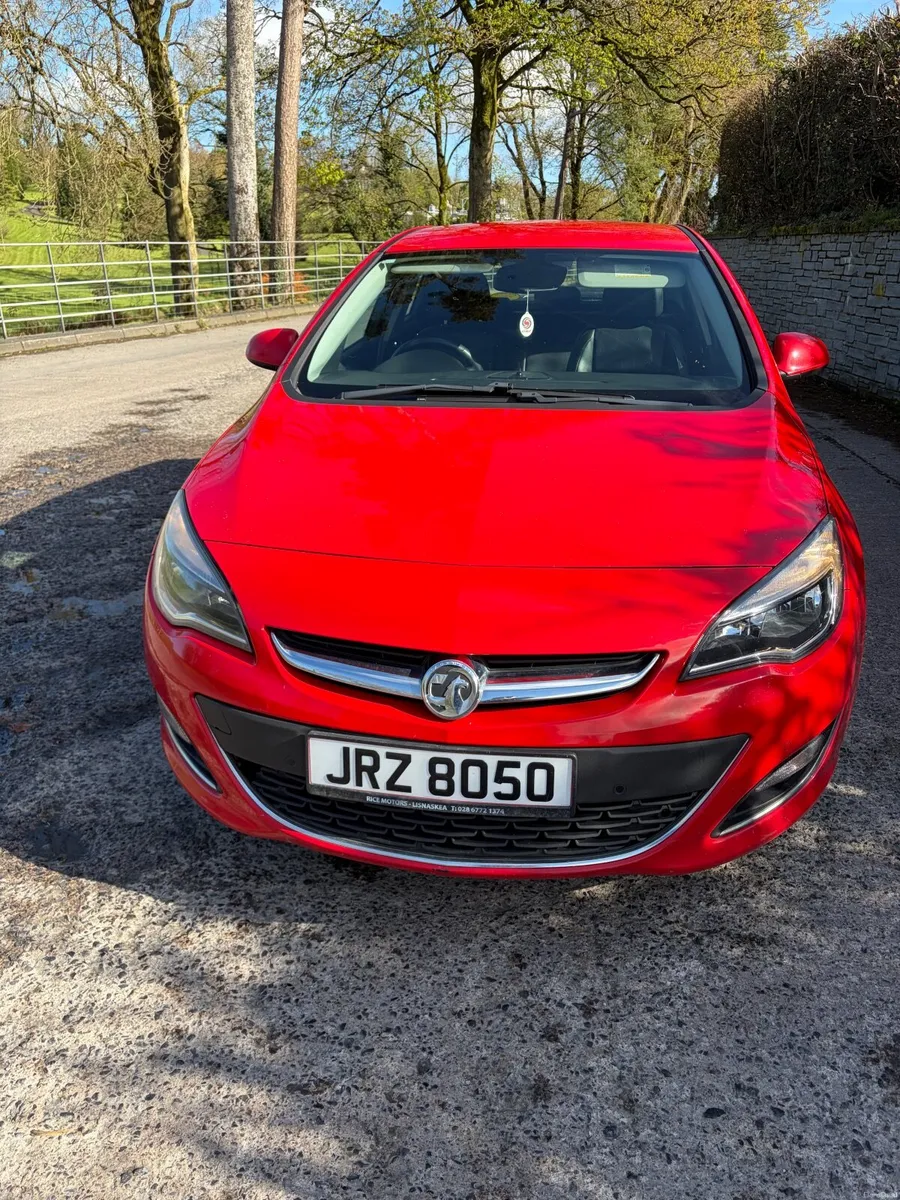 Vauxhall Astra 2015 - Image 1