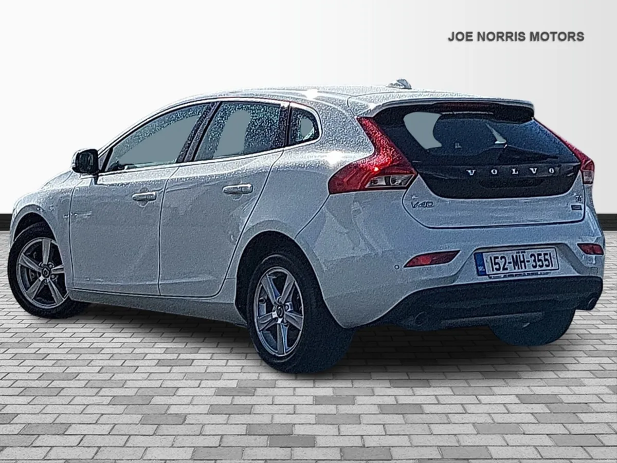 Volvo V40 1.6 Petrol Automatic - Image 3